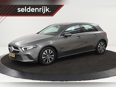 Mercedes-Benz A-klasse - 180 Business Solution | Stoelverwarming | Carplay | Camera | Trekhaak | Half leder | Park