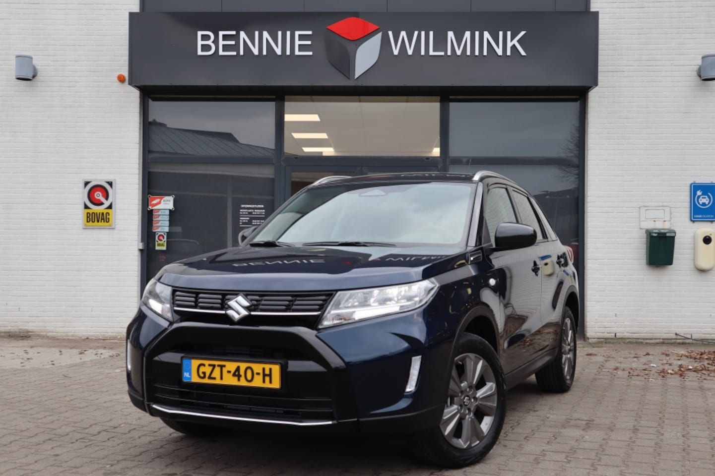 Suzuki Vitara - 1.5 Hybrid Select Automaat/Apple/AndroidAuto - AutoWereld.nl