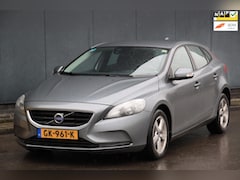 Volvo V40 - 2.0 D2 Kinetic Business Navigatie/Parkeersensor/Lmv/Cruise