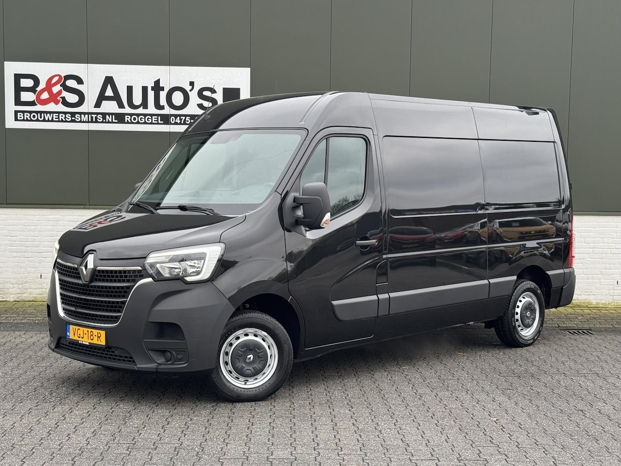 Renault Master - T35 2.3 dCi 135 L2H2 Airco Navigatie Cruise Led koplampen Media player - AutoWereld.nl