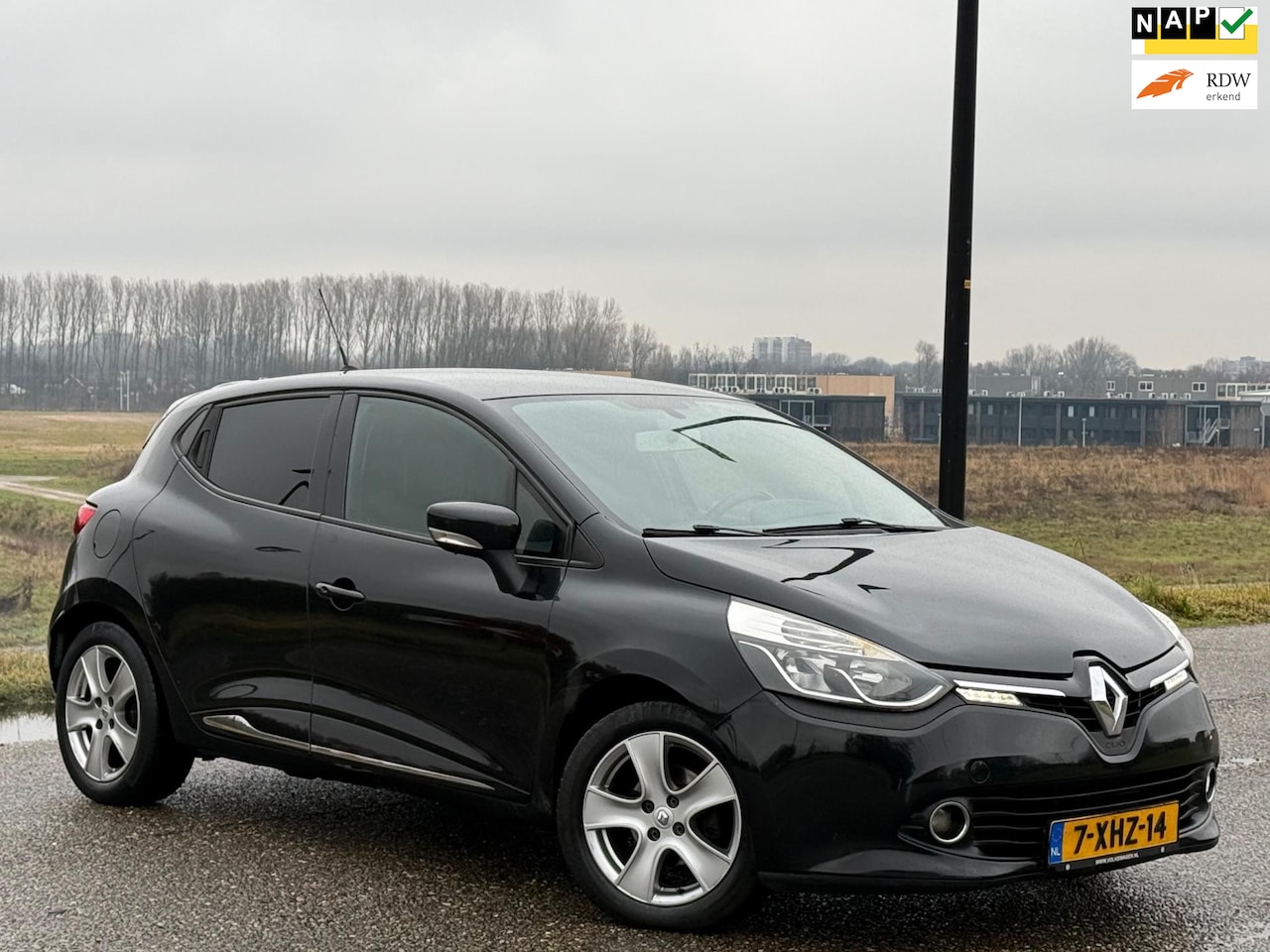 Renault Clio - 1.5 dCi ECO Expression Airco|Navi|Cruise|Lmv|Led|Nap|Boekjes - AutoWereld.nl