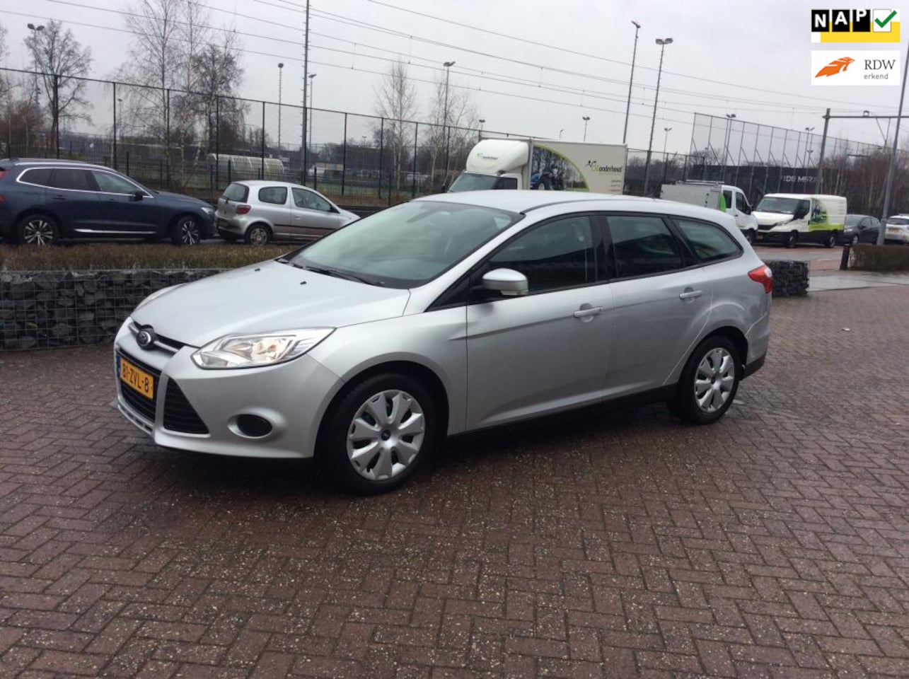 Ford Focus Wagon - 1.0 EcoBoost Trend - APK 2026 - Trekhaak - Navigatie - Airco - BTW Voertuig - Parkeer Sens - AutoWereld.nl