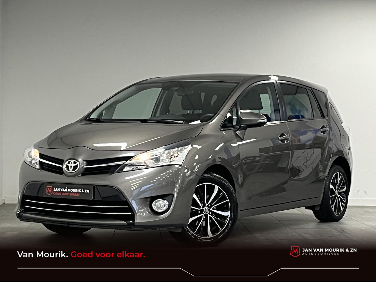 Toyota Verso - 1.6 VVT-i Dynamic 7p. Toyota Verso 1.6 VVT-i Comfort - AutoWereld.nl