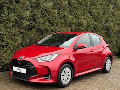 Toyota Yaris - 1.5 Hybrid Dynamic CarPlay LED Camera