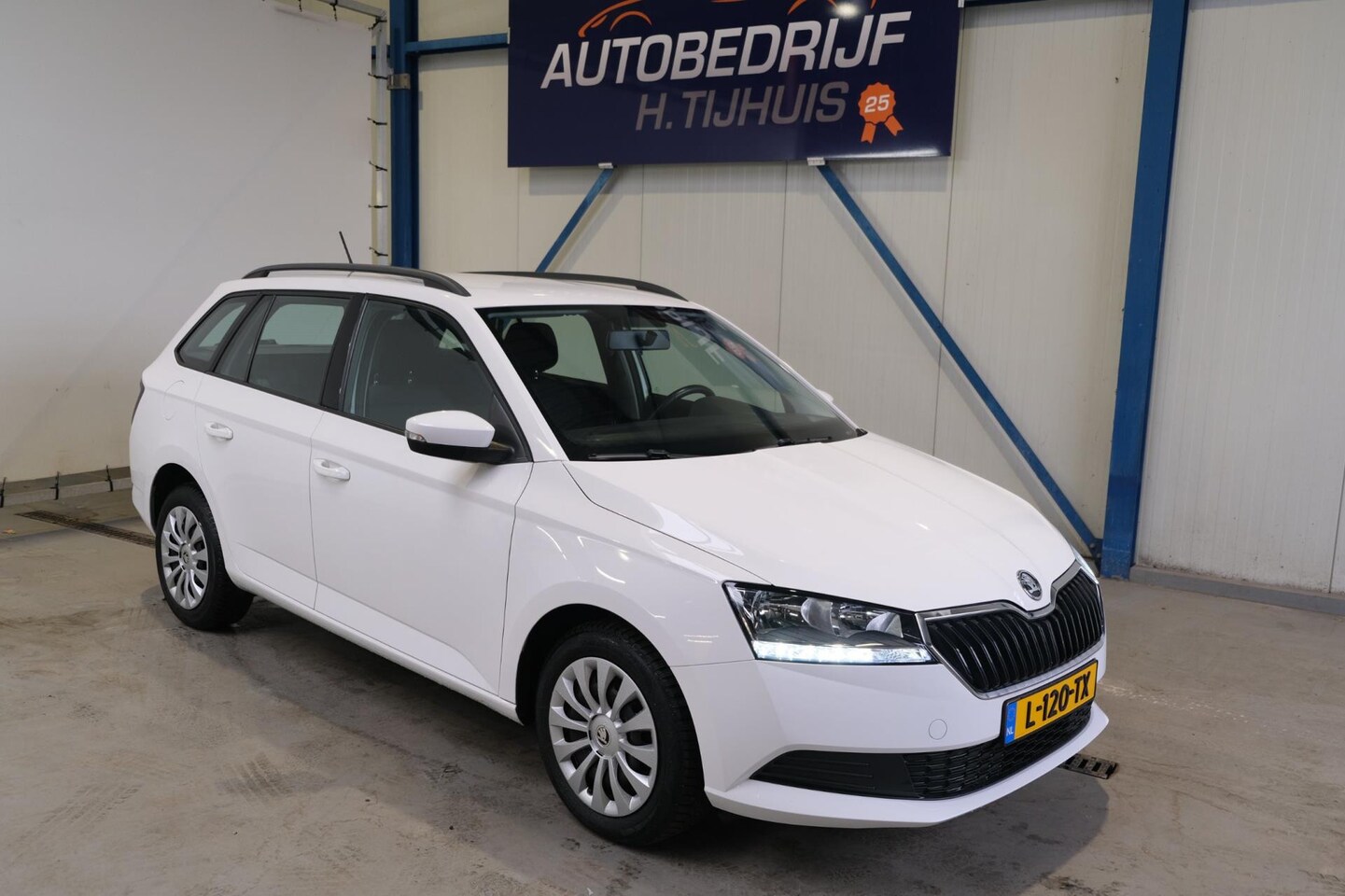 Skoda Fabia Combi - 1.0 TSI Active - N.A.P. Airco, Cruise. - AutoWereld.nl