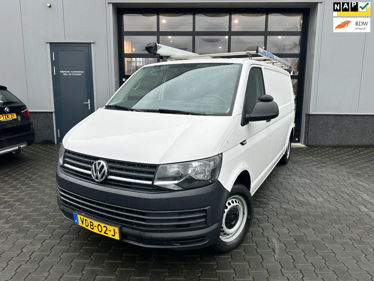 Volkswagen Transporter - 2.0 TDI L2H1 kasten inrichting trekhaak - AutoWereld.nl