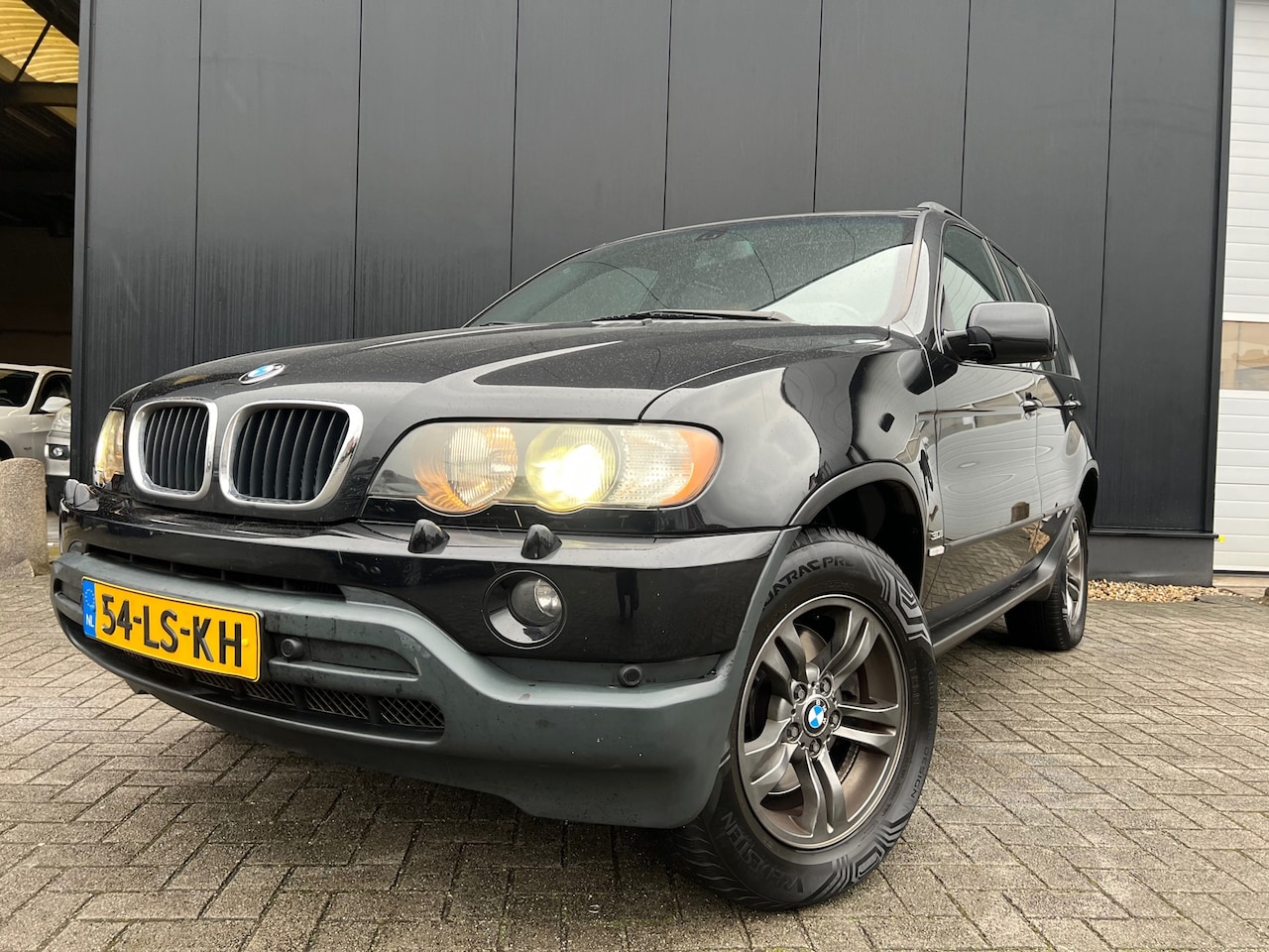 BMW X5 - 3.0i Exe '03 Aut/Leer/Navi/Dakje/VeelVernieuwd! - AutoWereld.nl