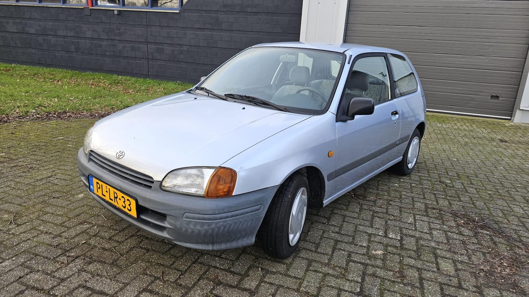 Toyota Starlet - 1.3-16V XLi GTSi 1.3-16V XLi GTSi - AutoWereld.nl