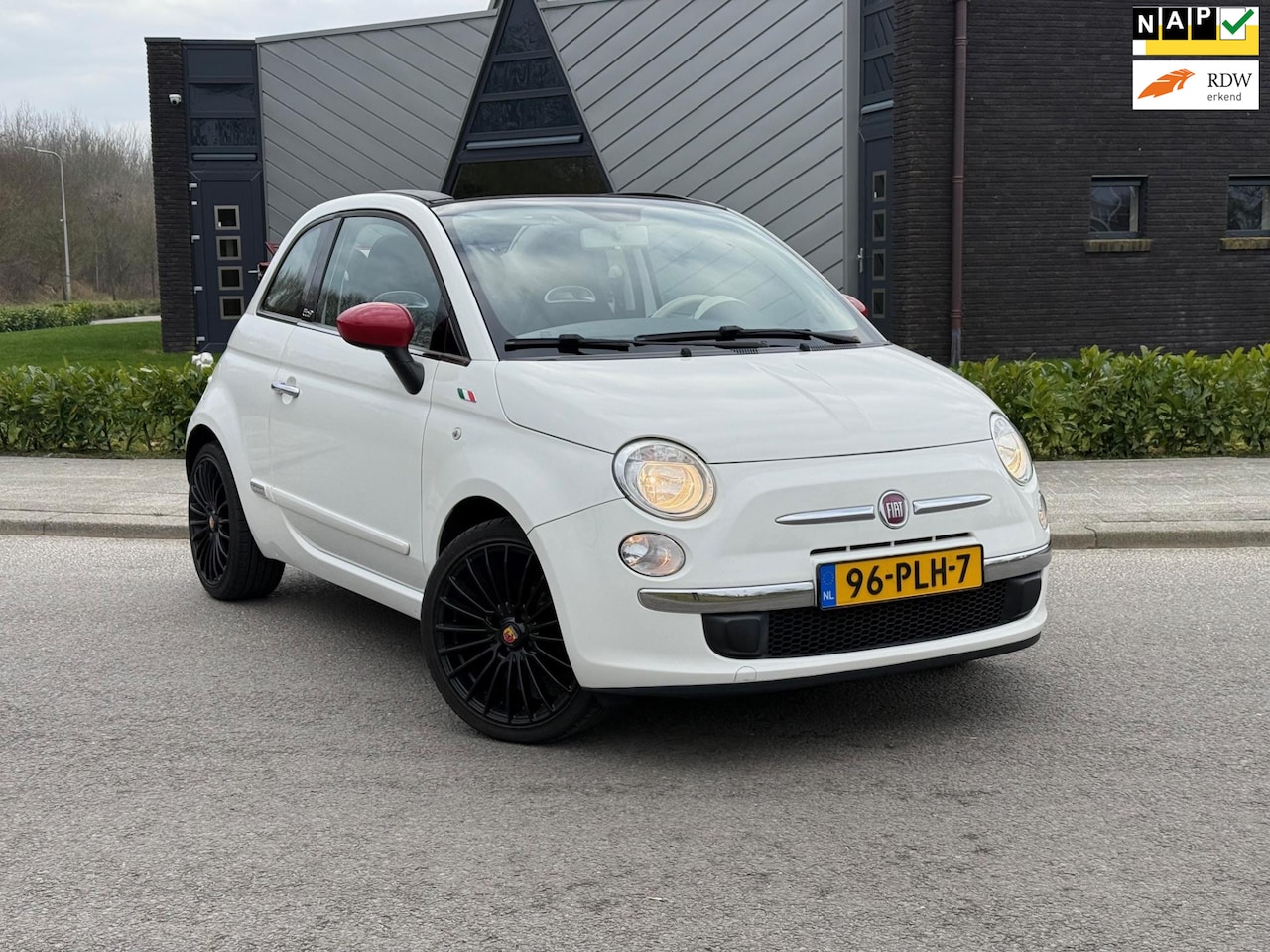 Fiat 500 C - 1.2 Lounge Automaat | Abarth Stoelen |Airco | Zeer netjes | - AutoWereld.nl