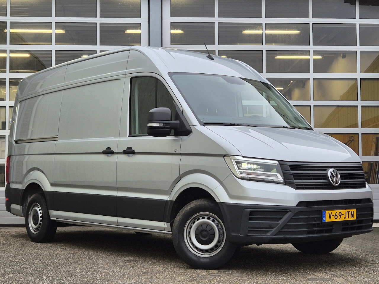 Volkswagen Crafter - BPM VRIJ EURO 6 | 35 2.0 TDI L3H3 140 PK | ACC | SMARTLINK | LED - AutoWereld.nl