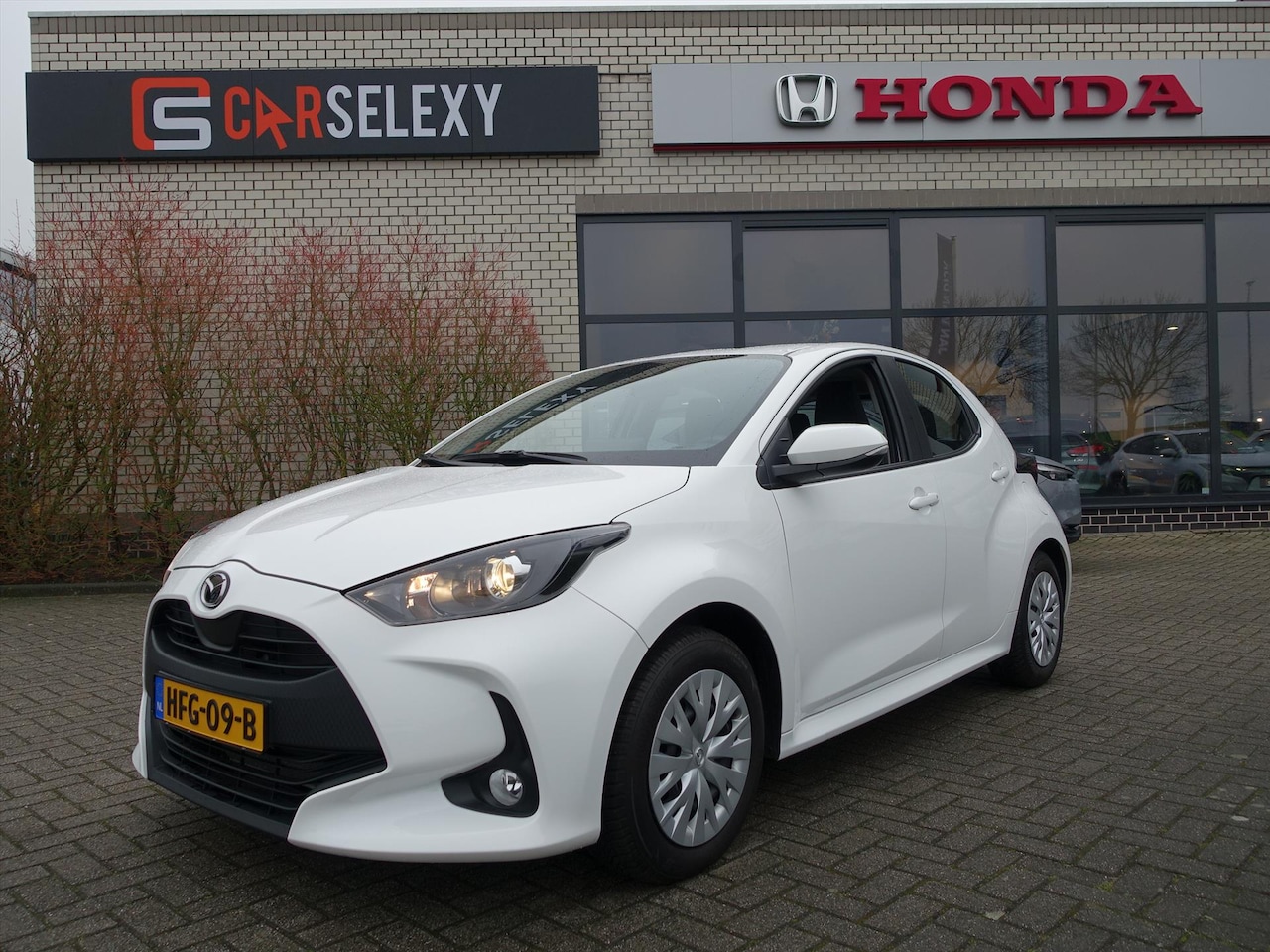 Mazda 2 Hybrid - 1.5 116pk 6AT Pure 11574 km erop - AutoWereld.nl