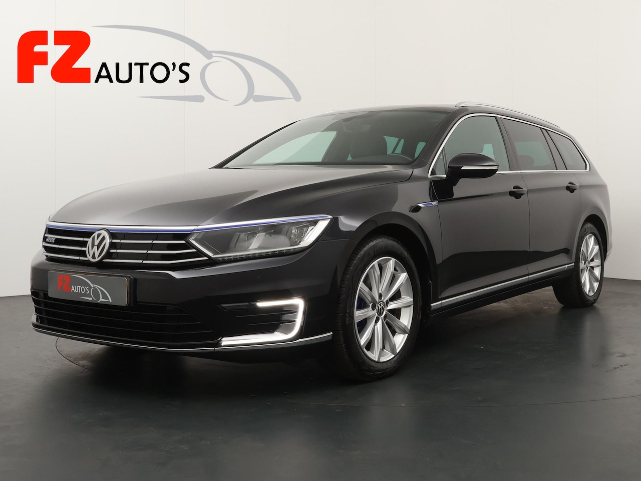 Volkswagen Passat Variant - 1.4 TSI GTE Connected Series Plus | Hybride | Airco | Trekhaak | - AutoWereld.nl