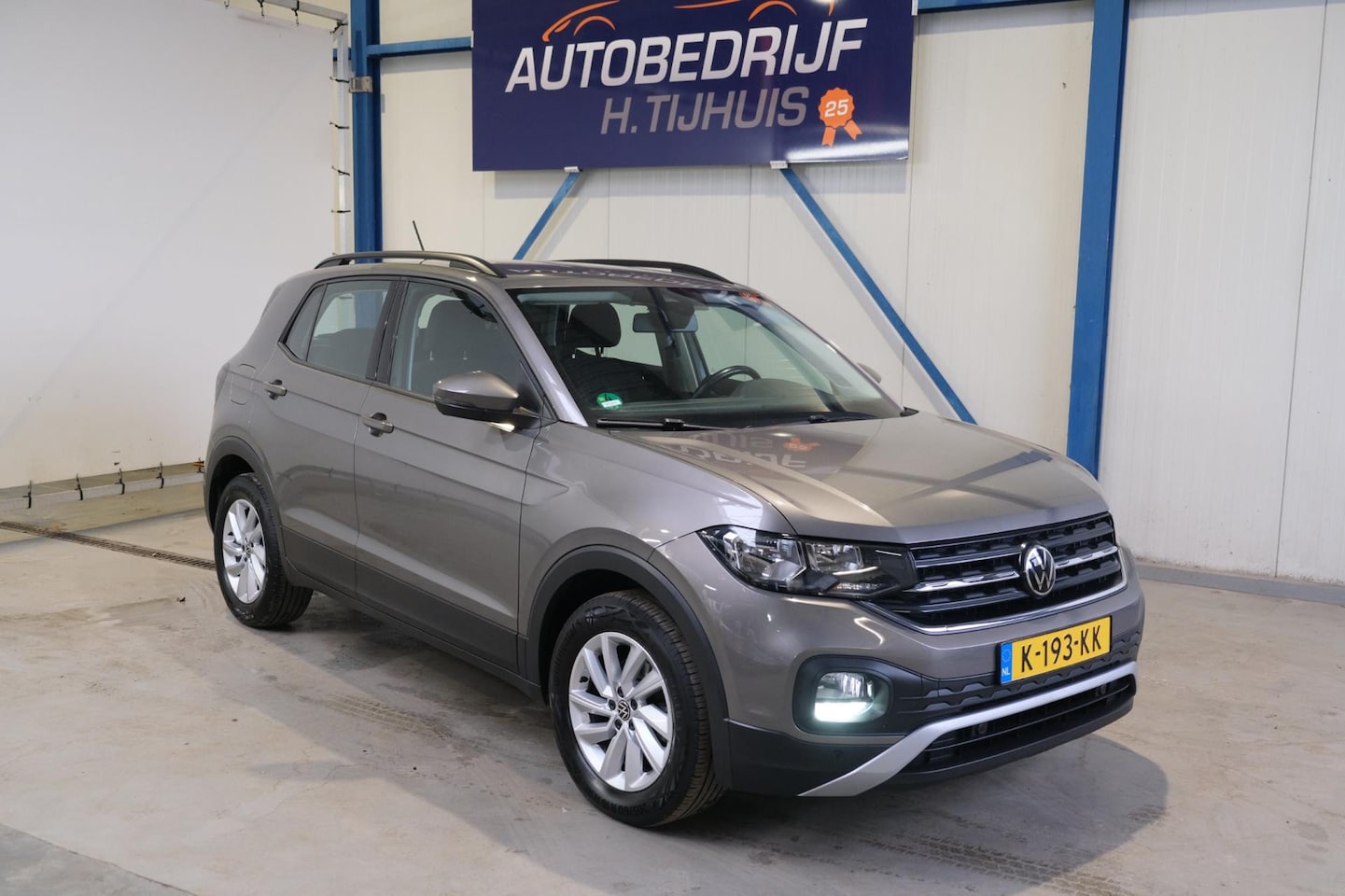 Volkswagen T-Cross - 1.0 TSI Life Business Automaat - N.A.P. Airco, Cruise, Navi, PDC, Trekhaak. - AutoWereld.nl