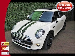 MINI Cooper - 1.2 One Chili Business met Navi, Pano.dak, Park.ass, Clima en 16"