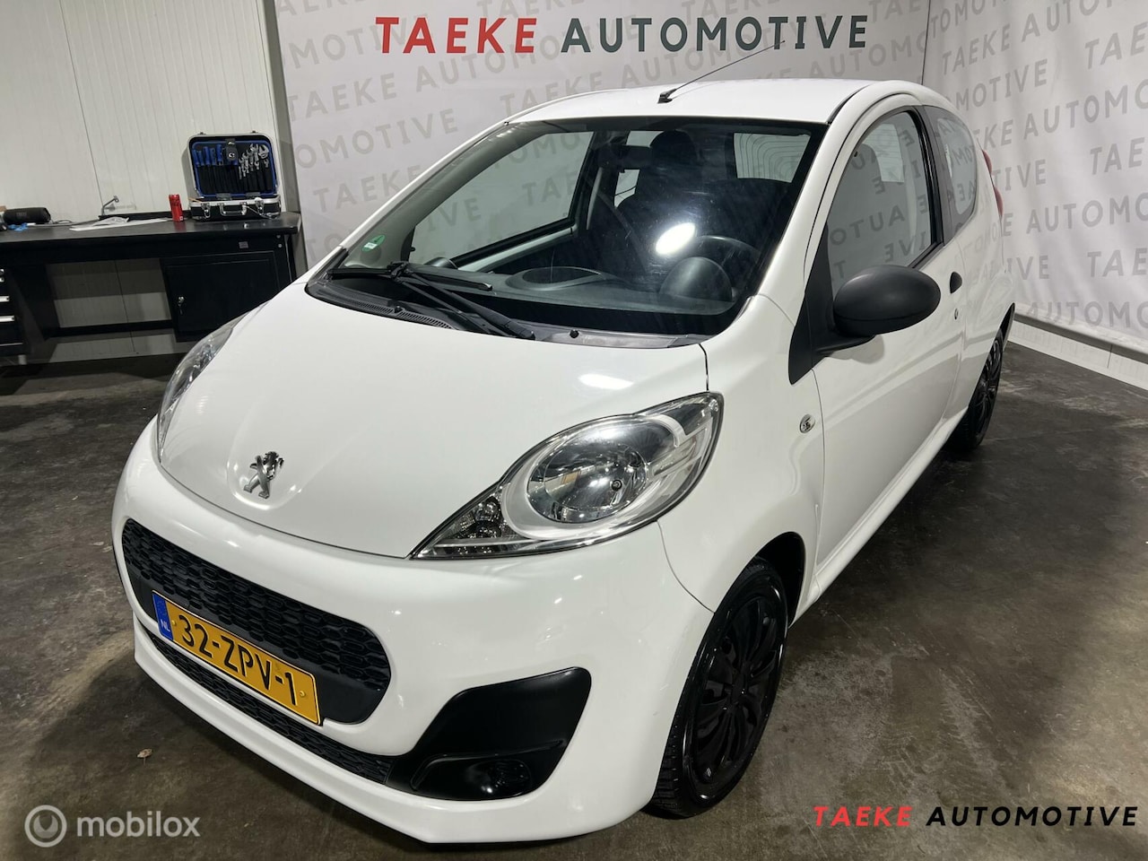 Peugeot 107 - 1.0 Access Accent Airco/NAP/2e EIG - AutoWereld.nl