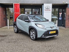 Toyota Aygo X - ENVY NAVI AD-CRUISE CLIMA 18"LM-VELGEN CAMERA BLUETOOTH APPLE/ANDROID LED PRIVACY-GLASS