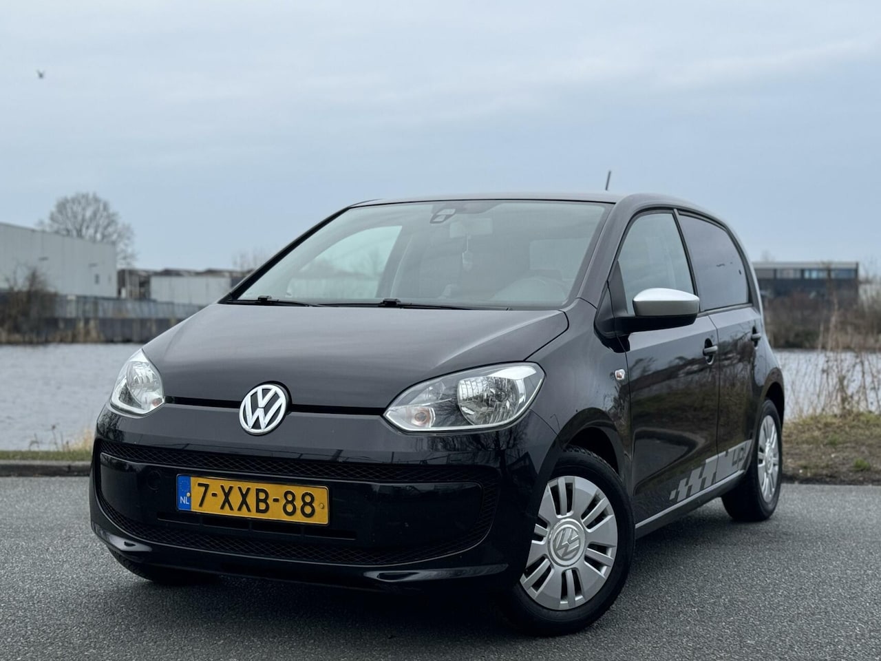 Volkswagen Up! - 1.0 5Drs Airco / APK 01/26 - AutoWereld.nl