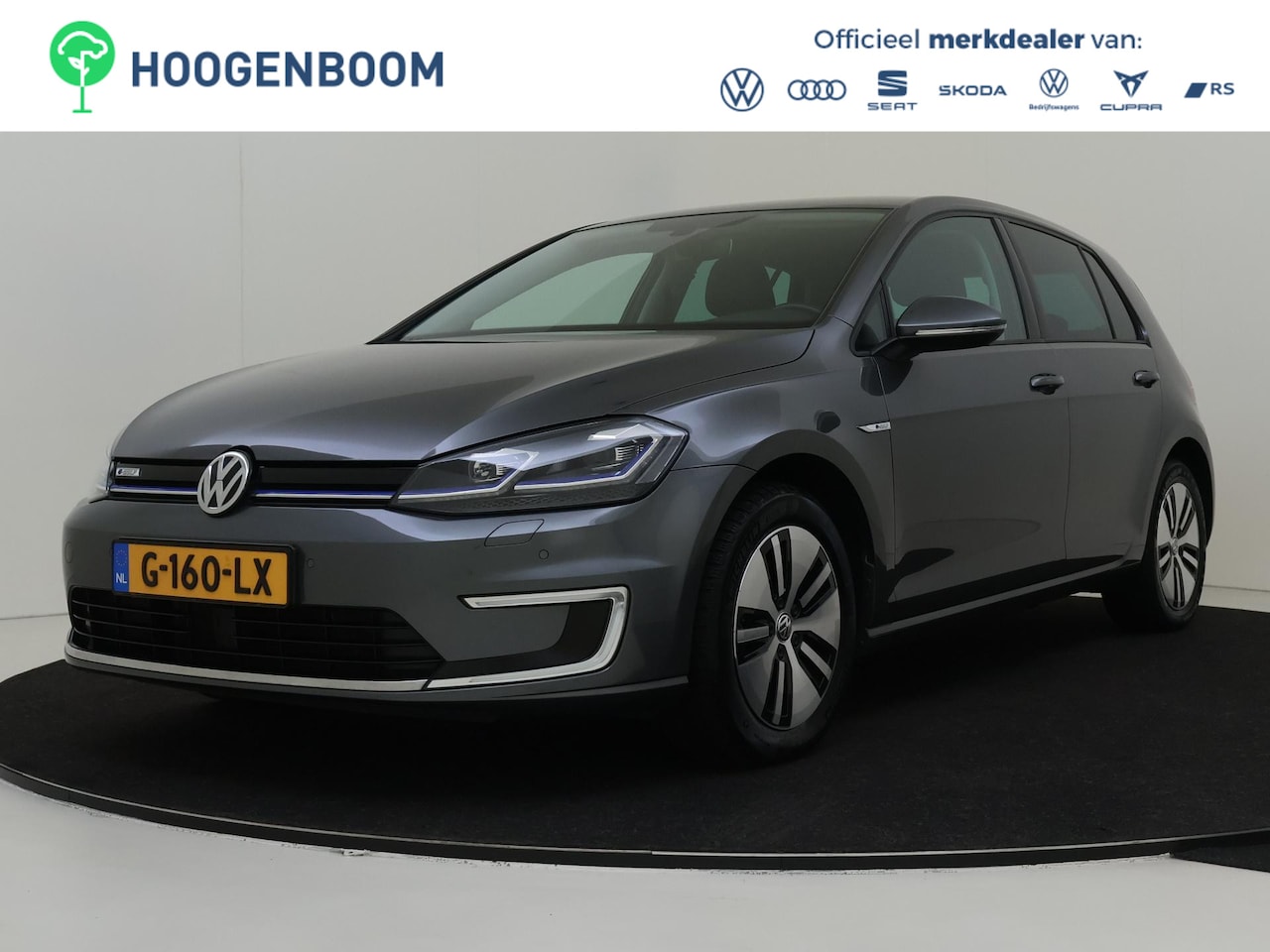 Volkswagen e-Golf - e-Golf | Warmtepomp | Achteruitrijcamera | Lederen bekleding | Stoelverwarming | Navigatie - AutoWereld.nl