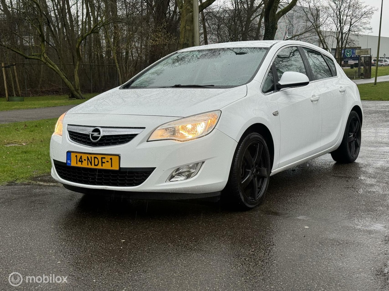 Opel Astra - 1.4 Turbo BENZINE, ✅5-Deurs, ✅NIEUWE APK✅AIRCO✅INRUIL KAN - AutoWereld.nl