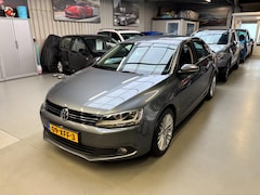 Volkswagen Jetta - 1.2 TSI Comfort Executive Line NL AUTO KM 158975 NAP 6500E