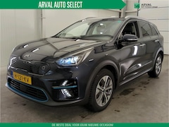 Kia e-Niro - 64 kWh 204pk ExecutiveLine | Leder | Stoelverwarming | Apple Carplay / Android | PDC | Cam