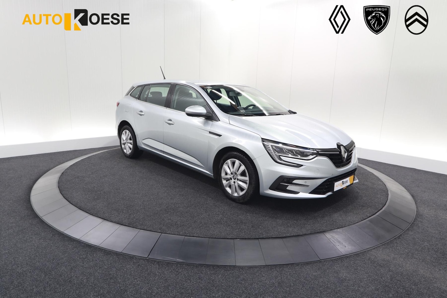 Renault Mégane Estate - TCe 140 Equilibre | 1700 KG Trekgewicht | Apple Carplay | Parkeersensoren | Navigatie - AutoWereld.nl