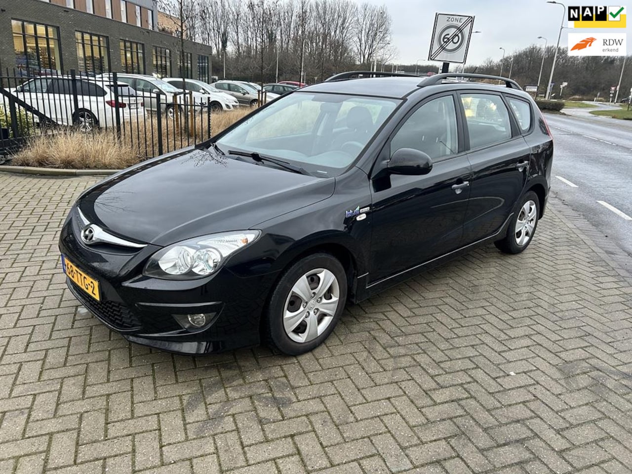 Hyundai i30 CW - 1.4i i-Drive Cool 2012! AIRCO! NWE APK! Mooie auto! - AutoWereld.nl