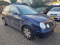 Volkswagen Polo - 1.2-12V Highline* Clima* Loop of sloop* Export