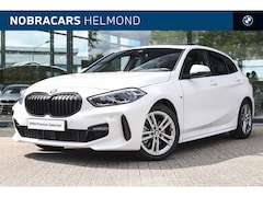 BMW 1-serie - 118i M Sport Automaat / Panoramadak / Sportstoelen / LED / M Sportonderstel / Live Cockpit