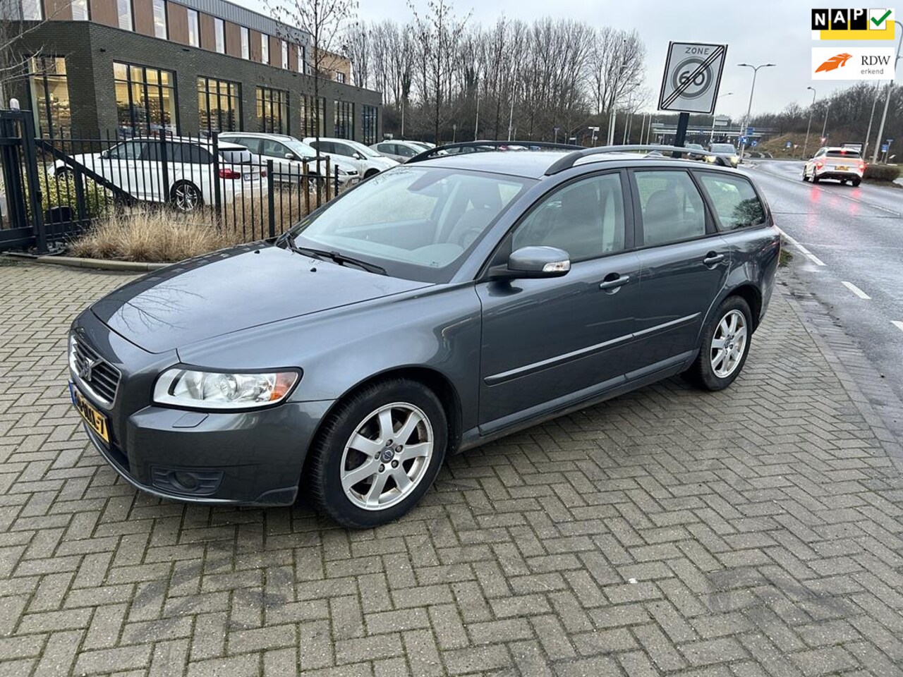 Volvo V50 - 1.8 Edition I 2009! AIRCO! Mooie auto! - AutoWereld.nl