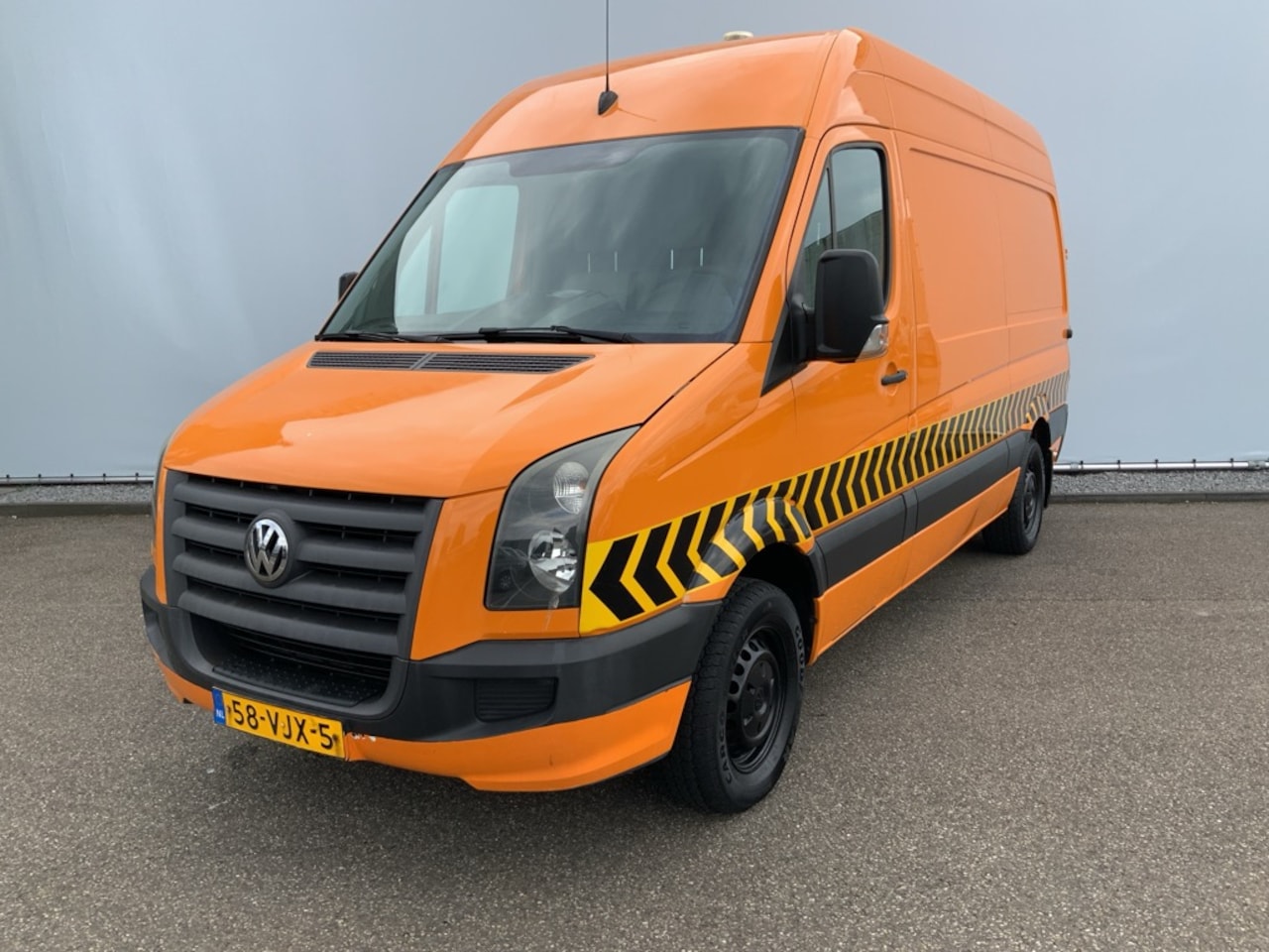 Volkswagen Crafter - 35 2.5 TDI L2H2 PTO + Generator 380 Volt Airco 3 Zits Trekhaak 2000 kg Euro 4 - AutoWereld.nl