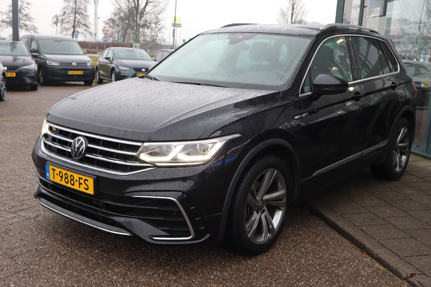 Volkswagen Tiguan - 1.5 TSI R-Line Business 1.5 TSI R-Line Business - AutoWereld.nl