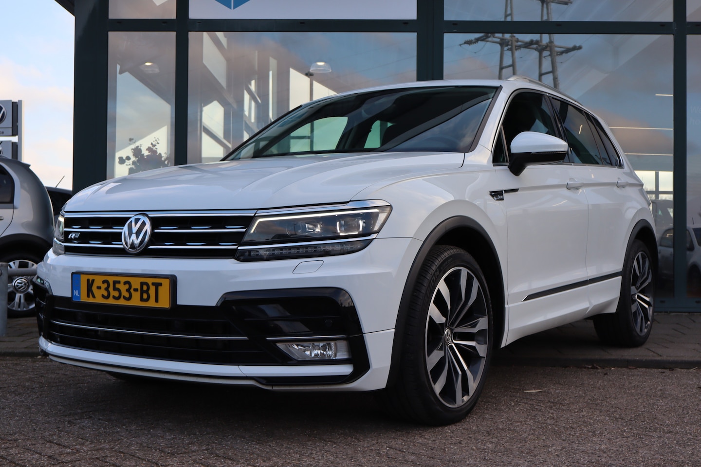 Volkswagen Tiguan - 2.0 TSI 4Motion Highline 2.0 TSI 4Motion Highline - AutoWereld.nl