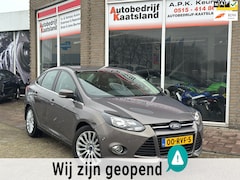 Ford Focus - 1.6 TI-VCT First Edition Sedan - Stoelver. - PDC - Trekhaak