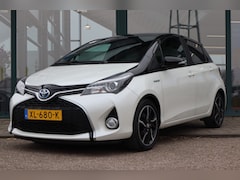 Toyota Yaris - 1.5 Hybrid Dynamic Bi-Tone | Achteruitrijcamera | Bluetooth | Airco |