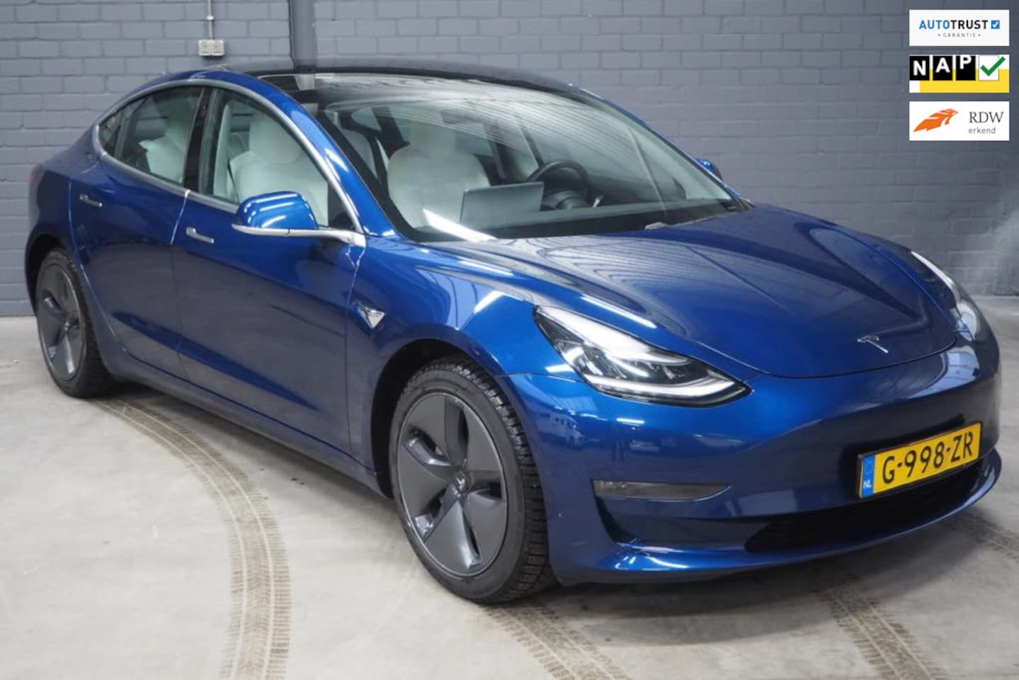 Tesla Model 3 - Long Range RWD Long Range AWD 75 kWh Trekhaak afn. Wit Int. - AutoWereld.nl