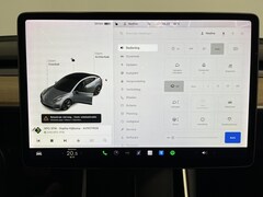 Tesla Model 3 - Standard RWD Plus 60 kWh Navigatie Autopilot Panoramadak 360 camera Parkeersensoren Stoelv