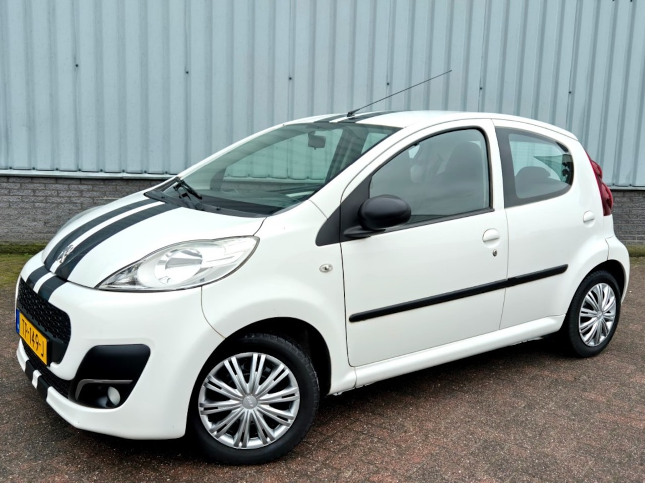 Peugeot 107 - 1.0 Active APK 2026 - AutoWereld.nl