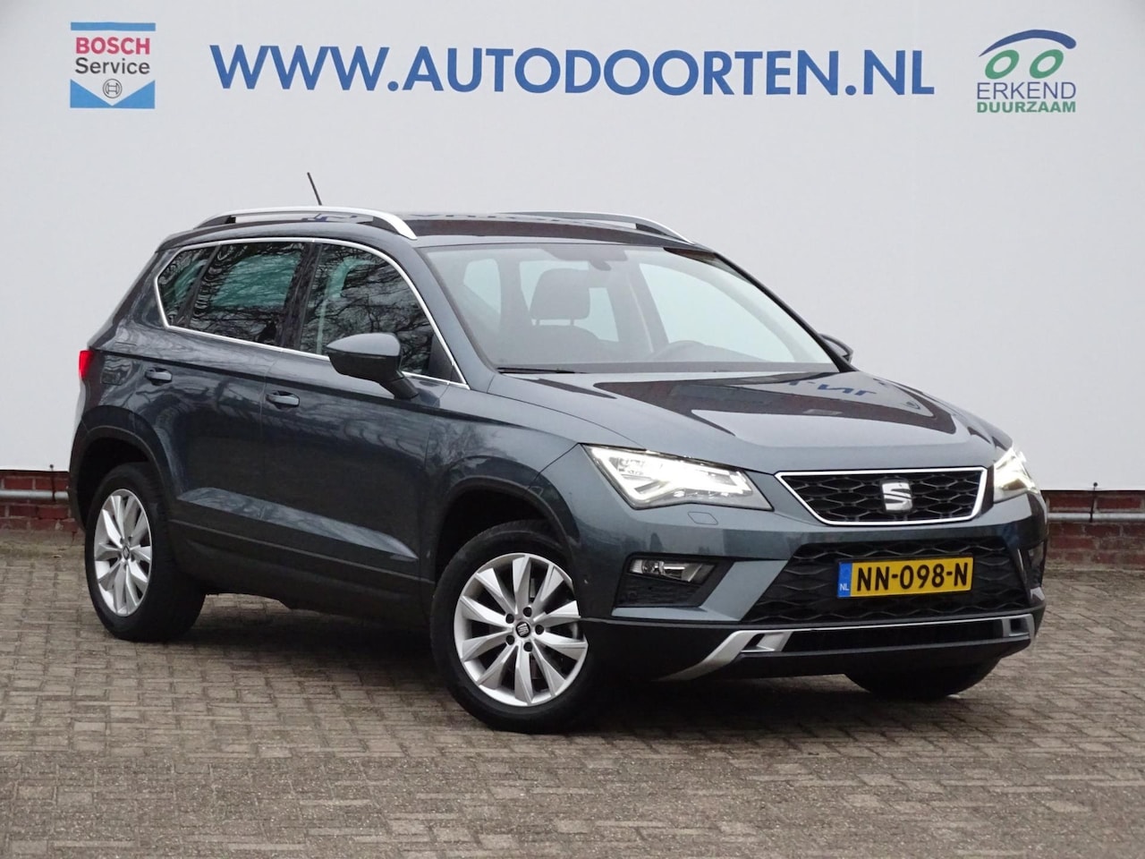 Seat Ateca - 1.0 EcoTSI Style|PDC|CRUISE|CAR-PLAY - AutoWereld.nl