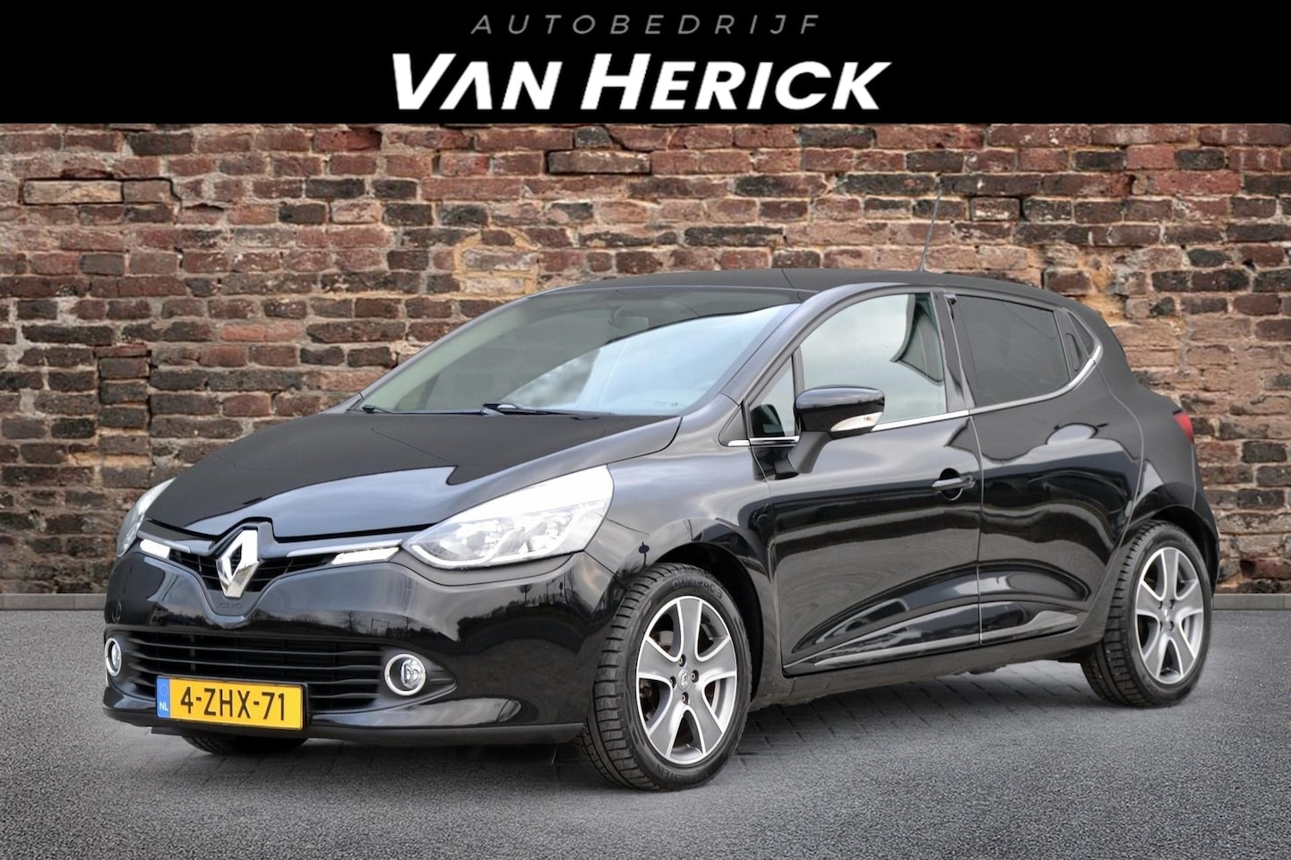 Renault Clio - 0.9 TCe ECO Night&Day | Navi | Cruise | Trekhaak - AutoWereld.nl