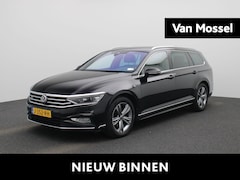 Volkswagen Passat Variant - 1.5 TSI R-Line Business + | Trekhaak | Achteruitrij Camera | Virtual Cockpit | Adaptieve C