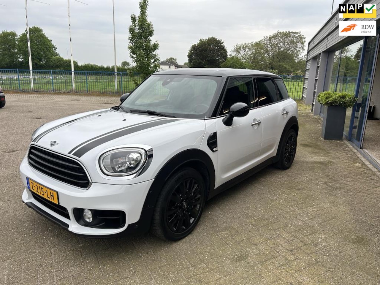 MINI Countryman - Mini 1.5 Cooper Chili Navigatie Trekhaak - AutoWereld.nl