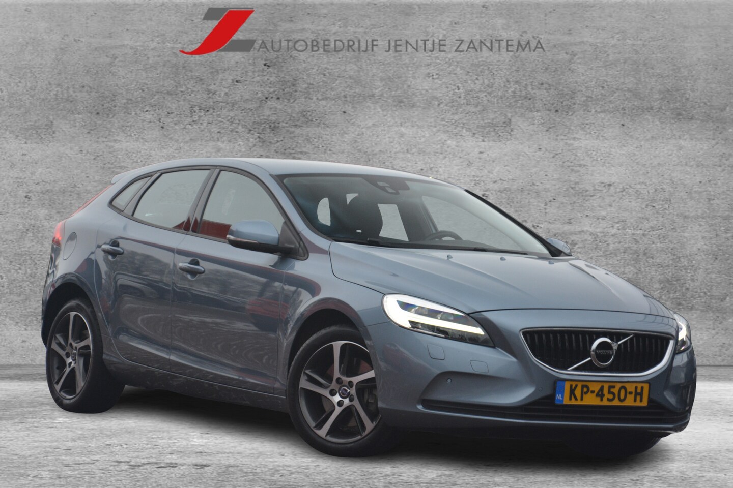 Volvo V40 - 2.0 D2 Nordic+ | Navigatie | Harman-Kardon | Full LED | Stand-kachel | Stoelverwarming | C - AutoWereld.nl