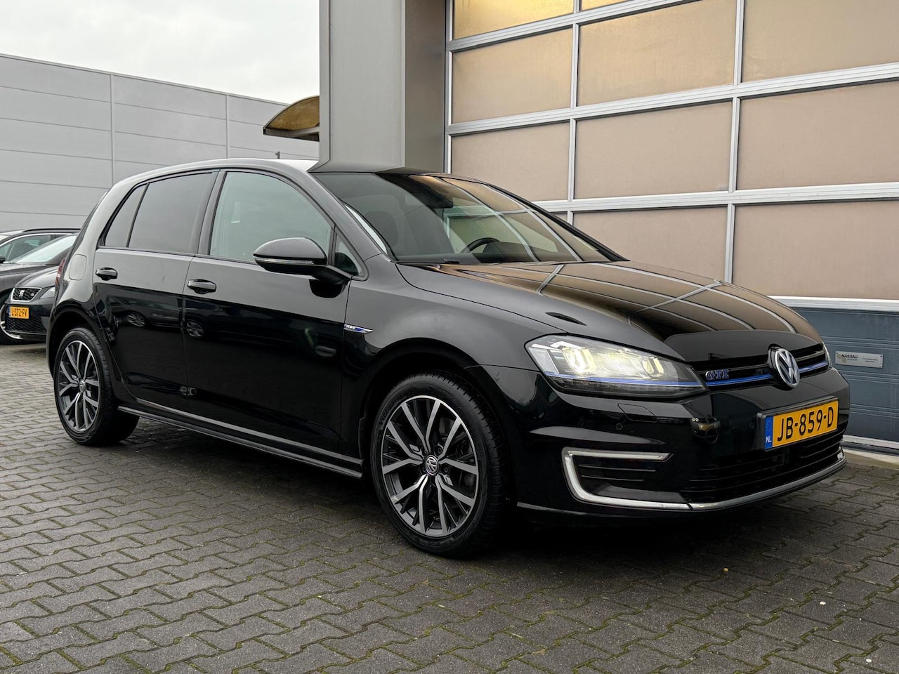 Volkswagen Golf - 1.4 TSI GTE|LED|Carplay|Navi|ACC|PDC|DAB - AutoWereld.nl