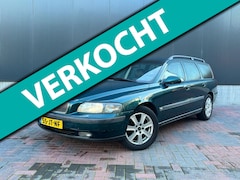 Volvo V70 - 2.4 T Geartr. C.L. * Aut * Navi * Airco * Cruise * Trekhaak