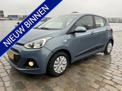 Hyundai i10 - 1.0i Go airco navigatie keurige auto