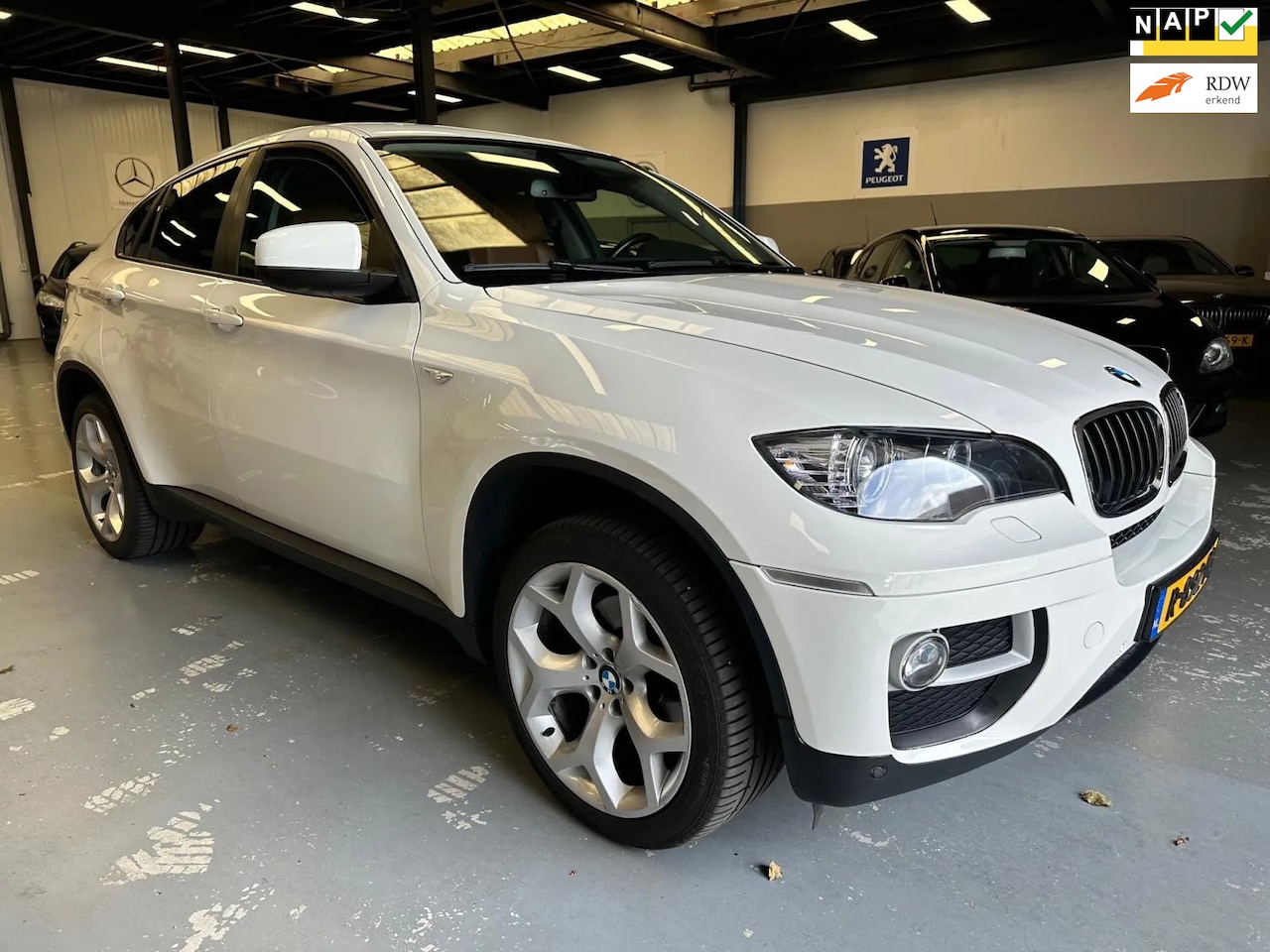 BMW X6 - XDRIVE30D High Executive Soft close/headup/Leder Xenon - AutoWereld.nl