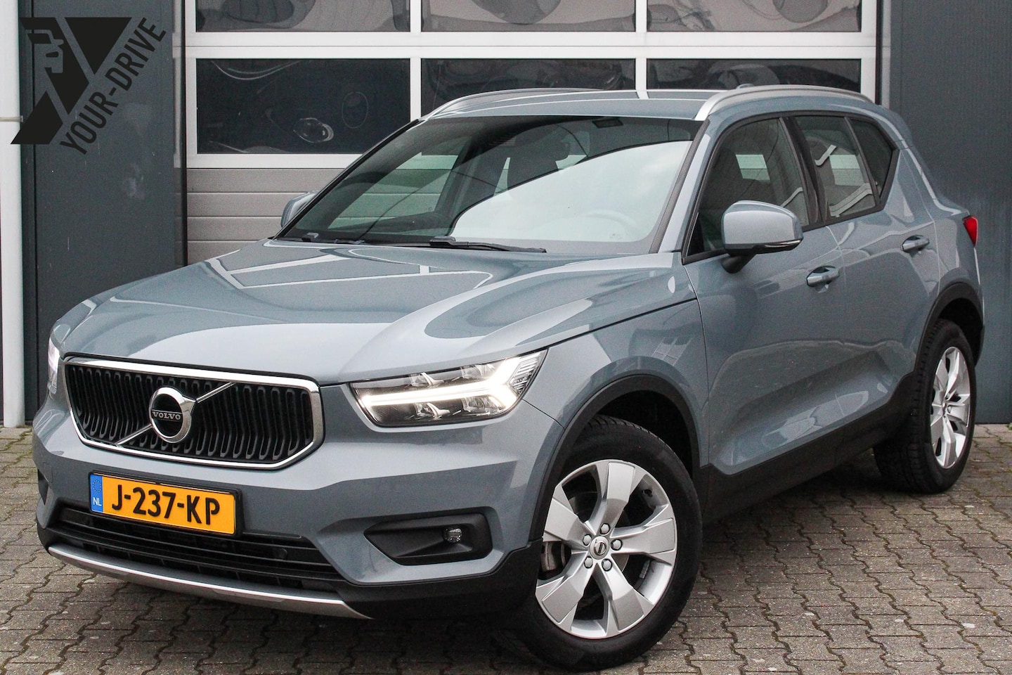 Volvo XC40 - 1.5 T3 Business Pro automaat 163 PK | Trekhaak | Nette en complete XC40 van 1e Eig. en dea - AutoWereld.nl