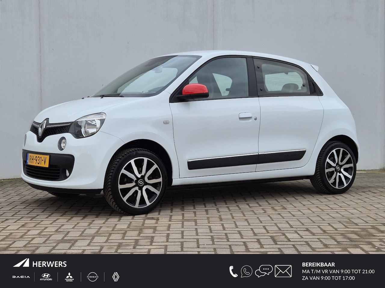 Renault Twingo - 1.0 SCe Intens Automaat / Apple Carplay Android Auto / Achteruitrijcamera / Parkeersensore - AutoWereld.nl