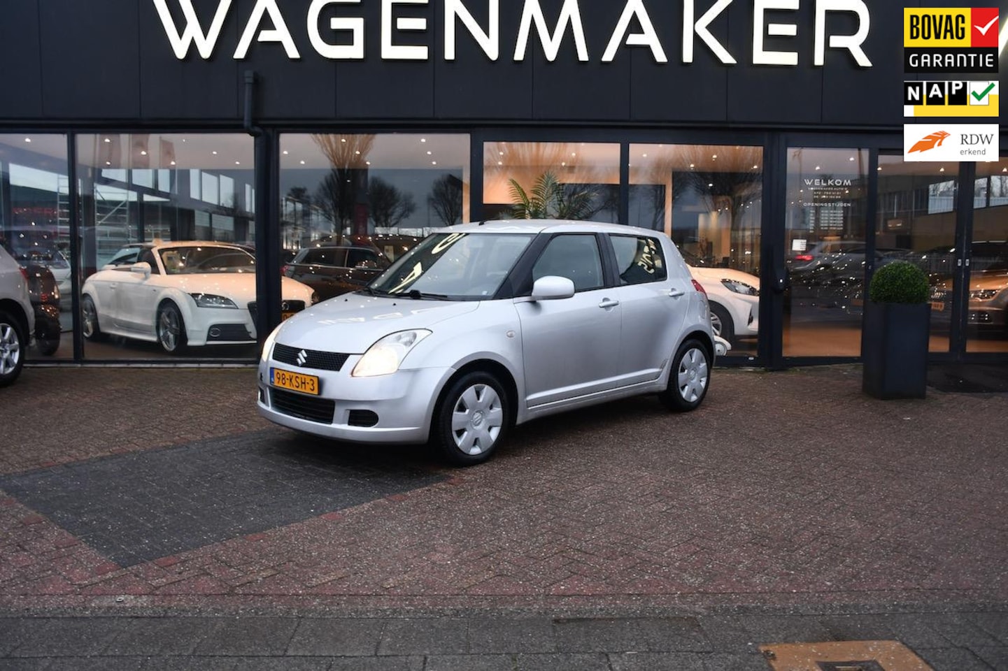 Suzuki Swift - 1.3 GLS Airco|Elektrische pak|3 mnd garantie - AutoWereld.nl